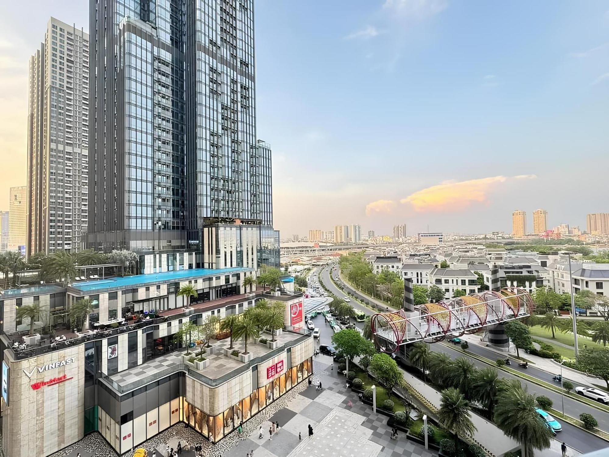 The Landmark Saigon Riverside Apartment *